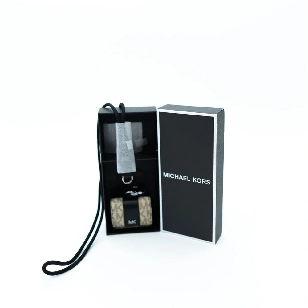NWT Michael Kors AirPod Case